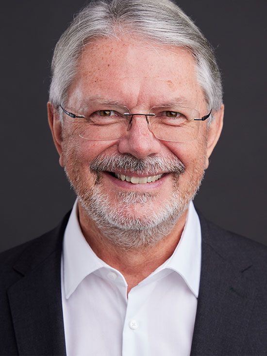 Dkfm. Dr. Udo Stalzer