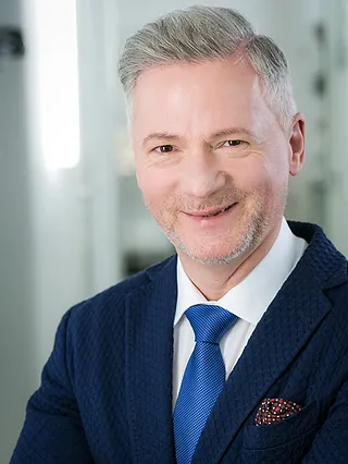 Mag. Dr. Michael Kowarik