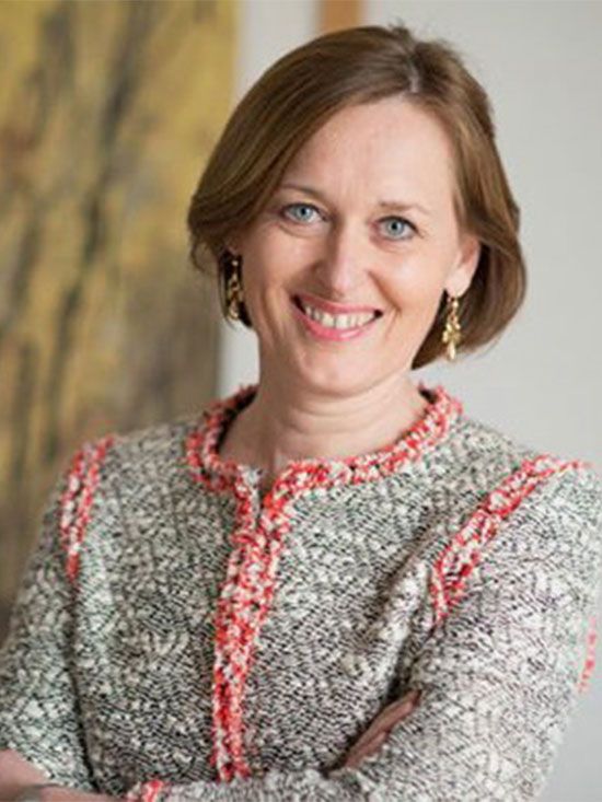 Dr. Christine Riess